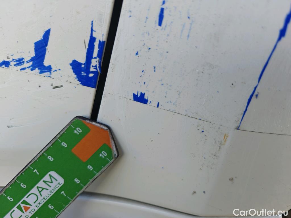  Toyota  Yaris TOYOTA  / 2020 / 5P / berlina con portón 1.5 120H Active Tech #44