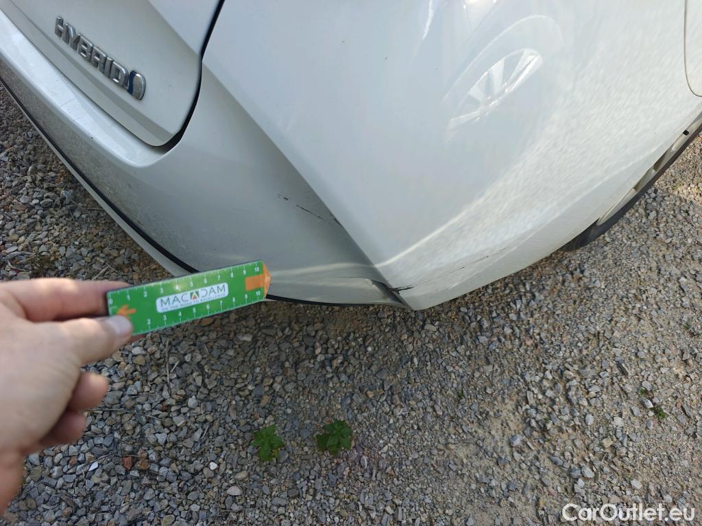  Toyota  Corolla TOYOTA  / 2019 / 5P / familiar 1.8 125H ACTIVE TECH E-CVT TOU SPORT #24