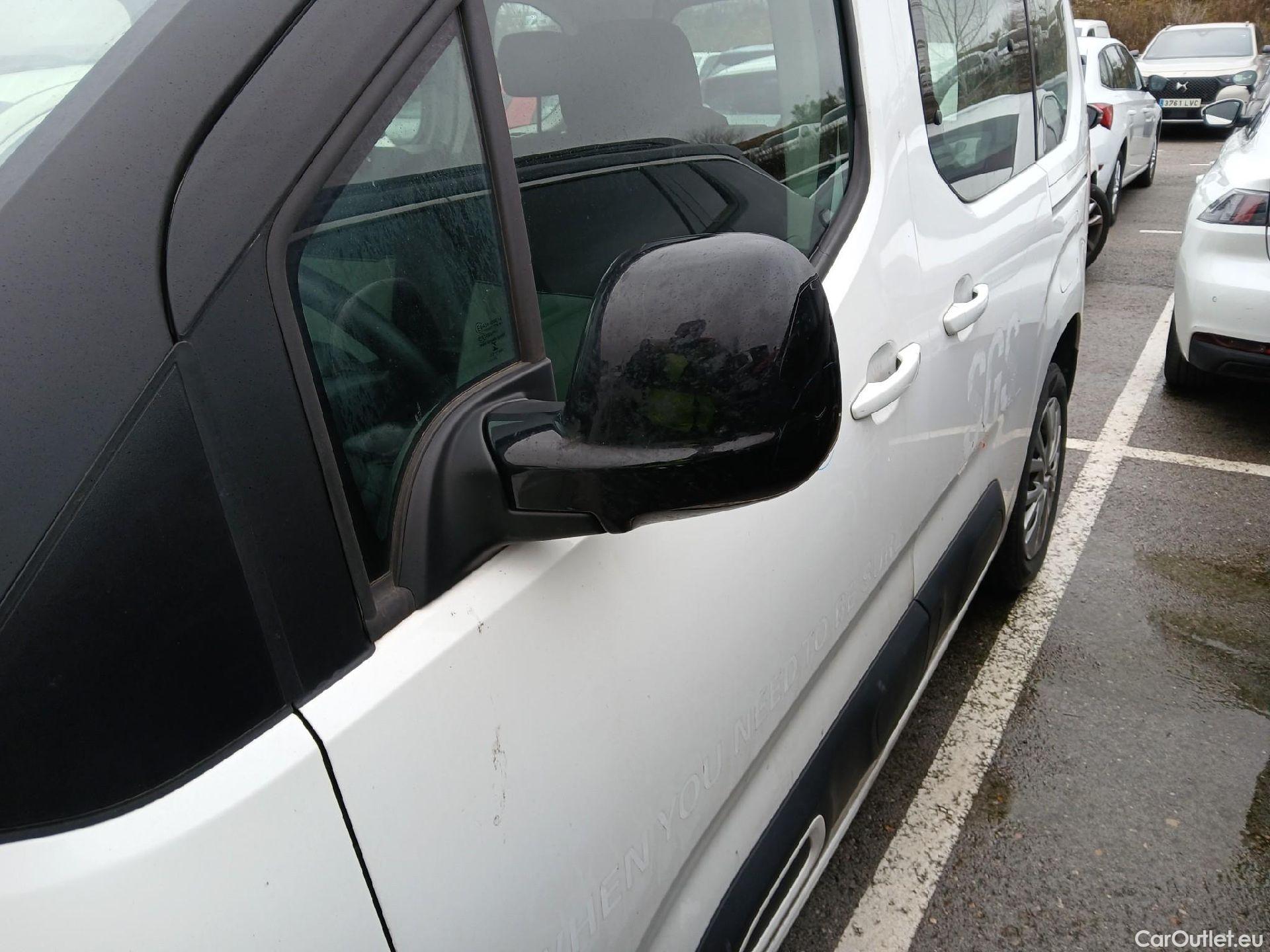  Citroen  Berlingo CITROEN  / 2018 / 5P / monovolumen compacto Talla M BlueHDi 100 S&S FEEL #22