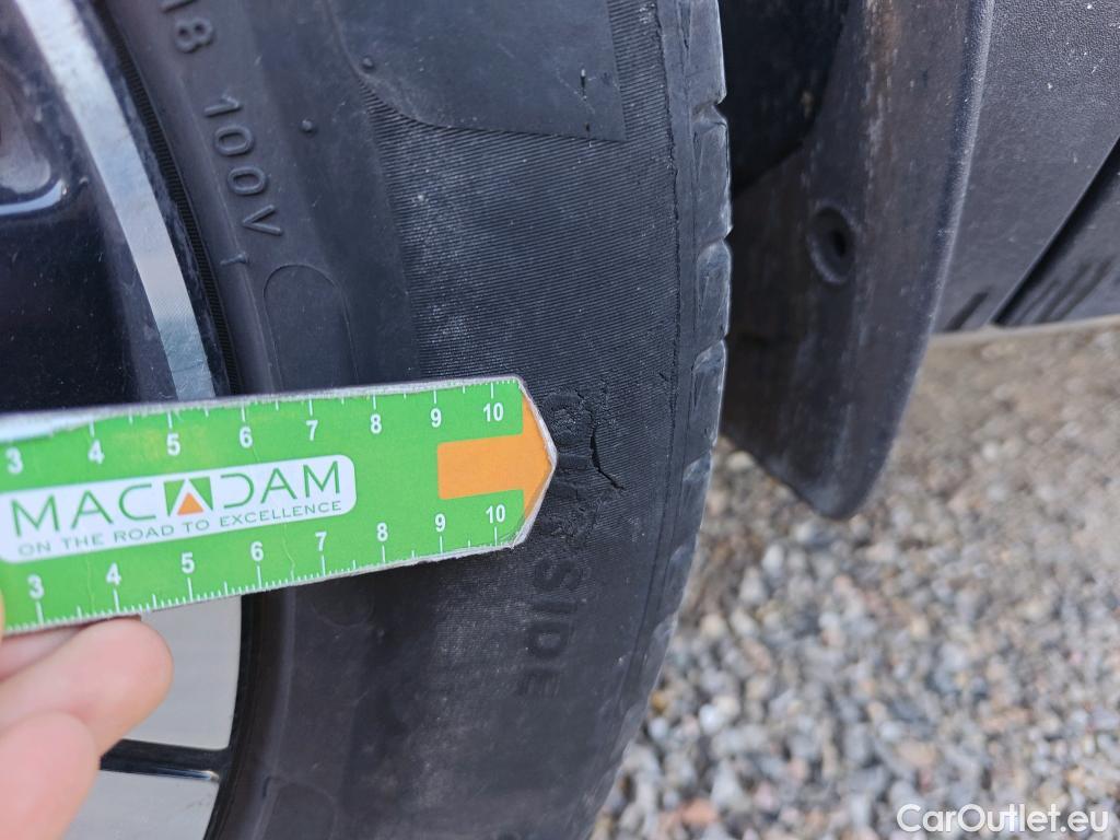  Volvo  XC 40 VOLVO XC40 / 2017 / 5P / todoterreno 1.5 T5 Twin Recharge Inscription Ex Auto #2