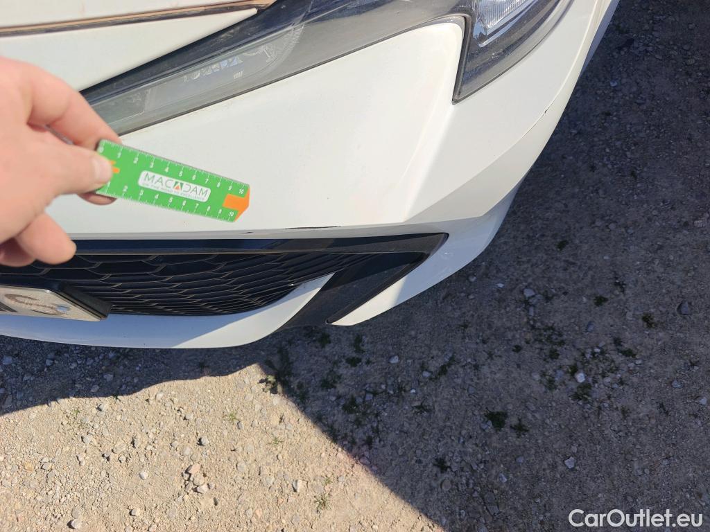  Toyota  Corolla TOYOTA  / 2019 / 5P / familiar 1.8 125H ACTIVE TECH E-CVT TOU SPORT #18