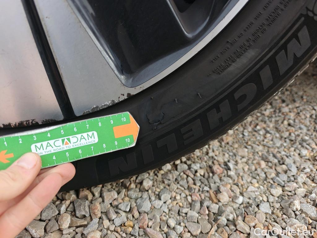  Volvo  XC 40 VOLVO XC40 / 2021 / 5P / todoterreno 1.5 T4 Recharge PHEV Core Auto #2