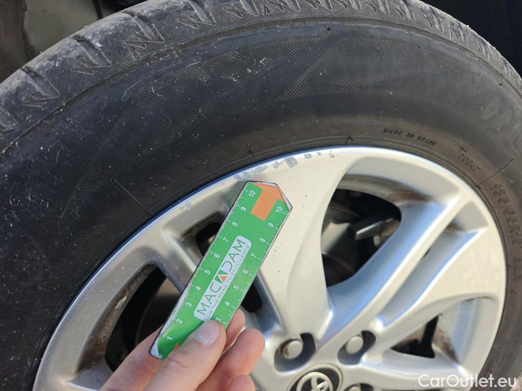  Toyota  Yaris TOYOTA  / 2020 / 5P / berlina con portón 1.5 120H Active Tech #22