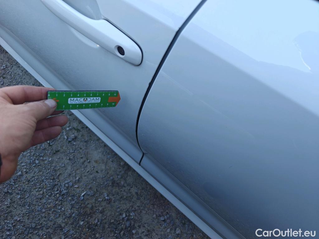  Toyota  Corolla TOYOTA  / 2019 / 5P / familiar 1.8 125H ACTIVE TECH E-CVT TOU SPORT #4