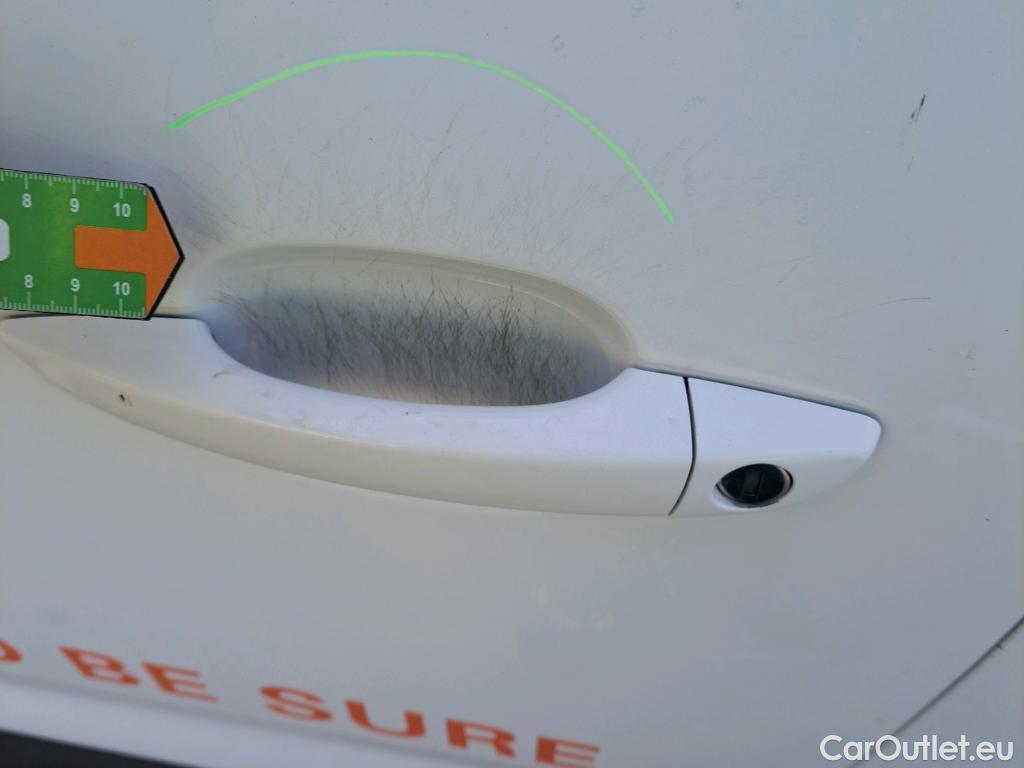  Citroen  Berlingo CITROEN  / 2018 / 5P / monovolumen compacto Talla M BlueHDi 100 S&S FEEL #24