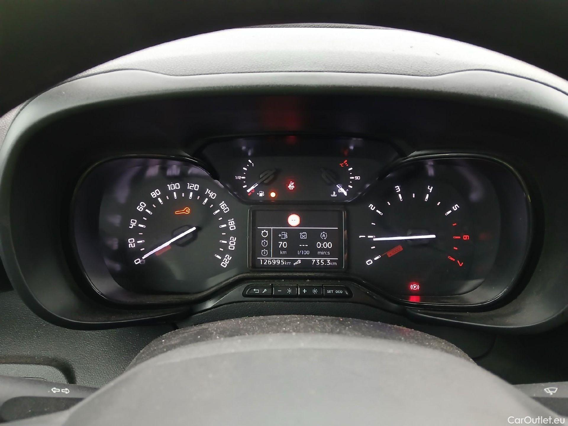  Citroen  Berlingo CITROEN  / 2018 / 5P / monovolumen compacto Talla M BlueHDi 100 S&S FEEL #2