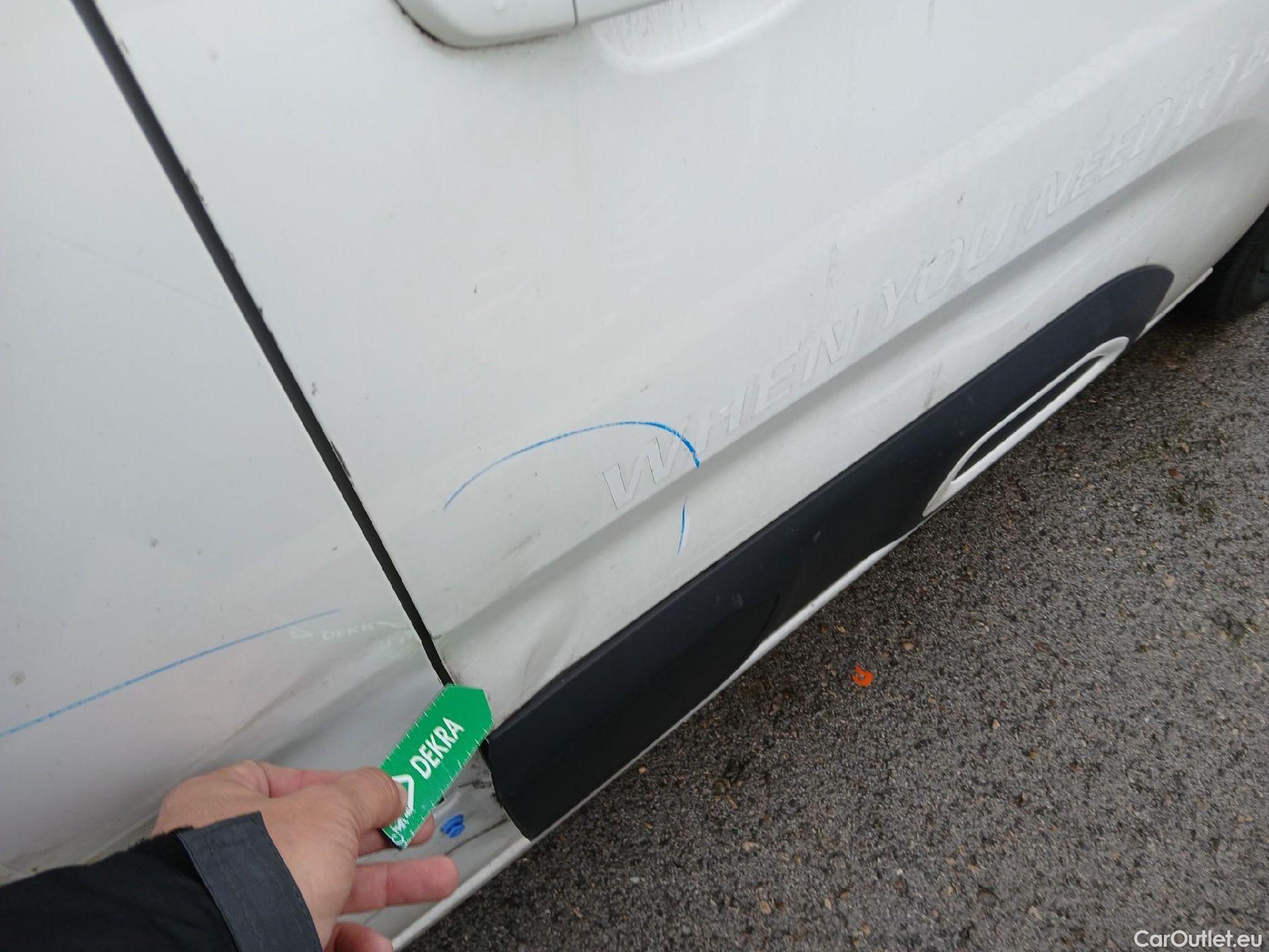  Citroen  Berlingo CITROEN  / 2018 / 5P / monovolumen compacto Talla M BlueHDi 100 S&S FEEL #32