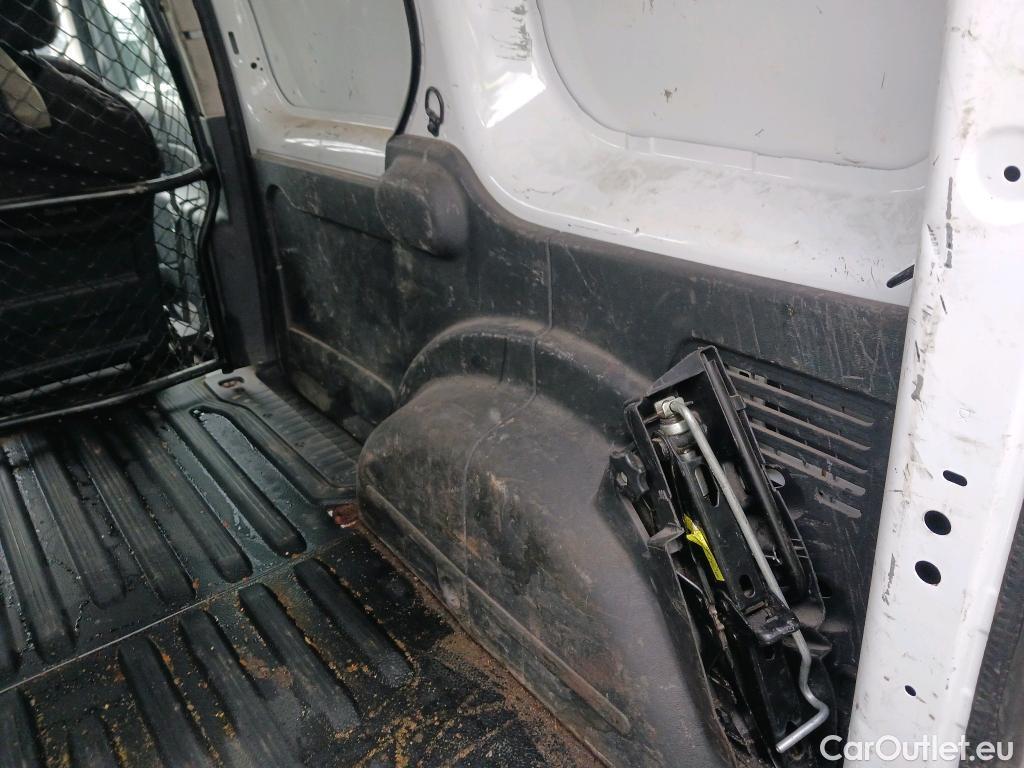  Nissan  NV200 NISSAN NV250 / 2019 / 4P / furgón 2pl 1.5dCi 70 kW (95CV) L1H1 COMFORT #22