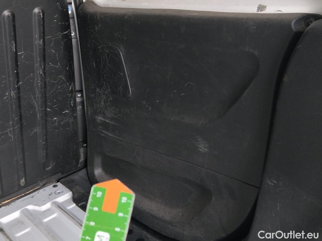  Opel  Combo OPEL  / 2018 / 3P / furgón derivado de turismo 1.5 TD 56kW (75CV) Express L H1 650kg #36