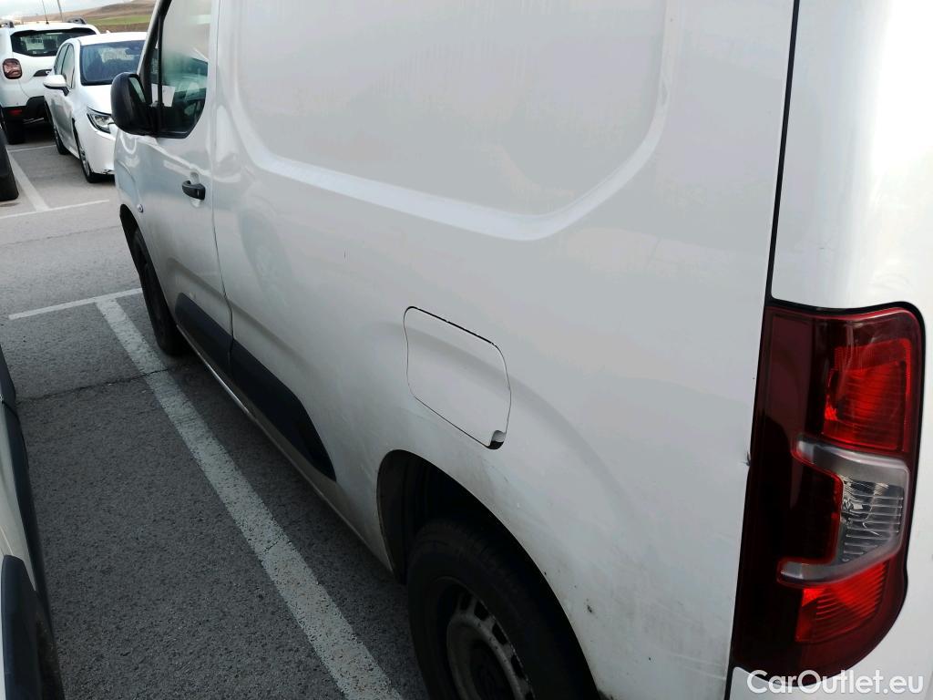  Opel  Combo OPEL  / 2018 / 3P / furgón derivado de turismo 1.6 TD S/S 74kW (100CV) Express L H1 650 #5