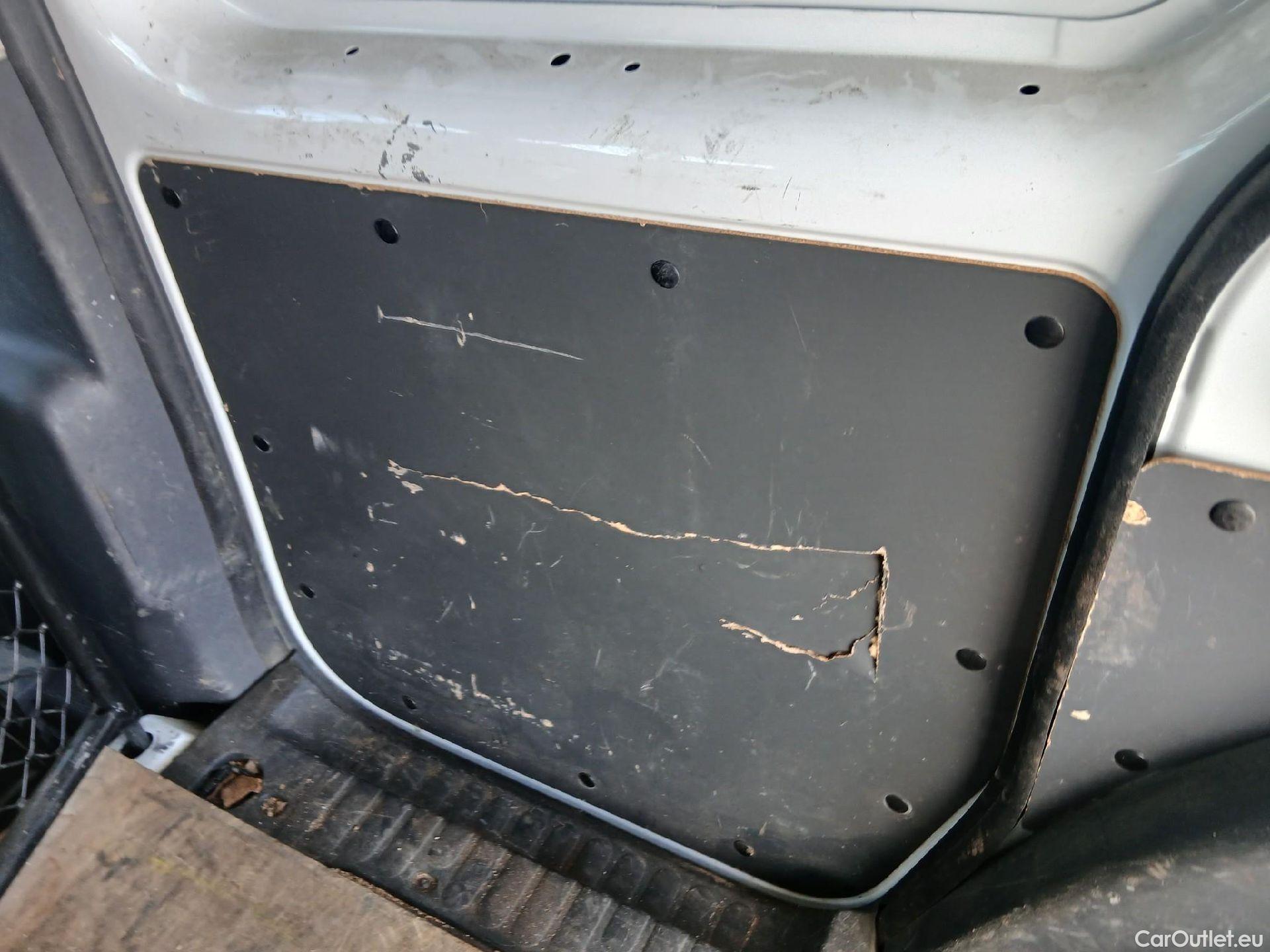  Mercedes  Citan MERCEDES-BENZ  / 2012 / 4P / furgón derivado de turismo 109 CDI Furgón Largo #11