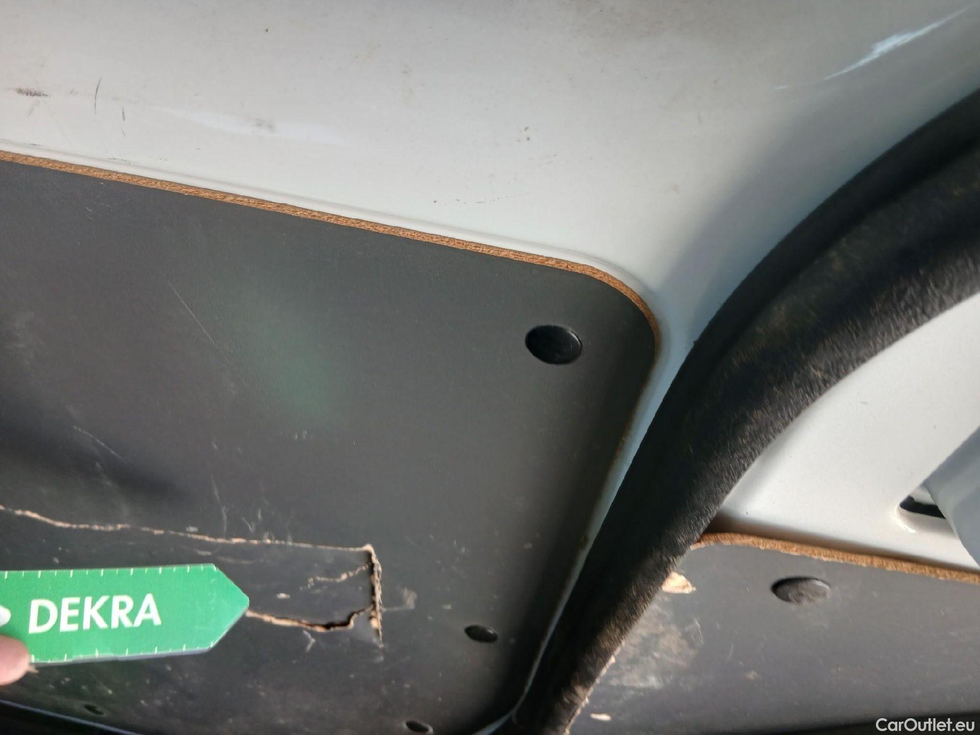  Mercedes  Citan MERCEDES-BENZ  / 2012 / 4P / furgón derivado de turismo 109 CDI Furgón Largo #10