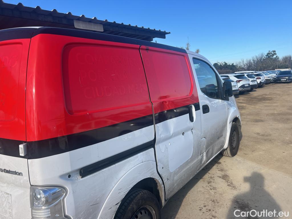  Nissan  NV200 NISSAN e- / 2009 / 5P / furgón Furgón 5p 40 kWh PROFESIONAL #24
