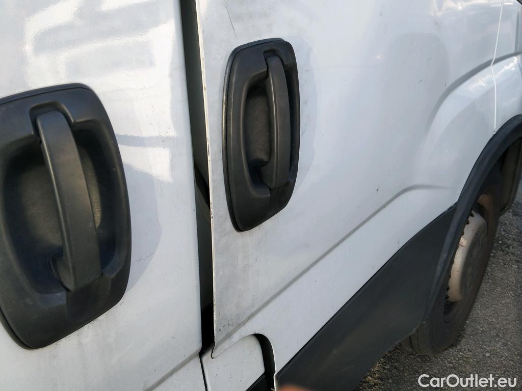  Iveco  Daily IVECO  / 2019 / 4P / combi 35S 14H V 4100/H2 16H M3 #50