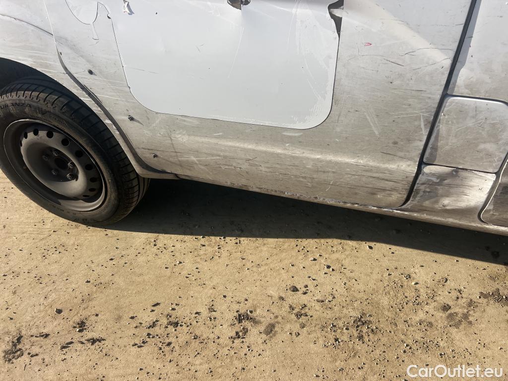  Nissan  NV200 NISSAN e- / 2009 / 5P / furgón Furgón 5p 40 kWh PROFESIONAL #3