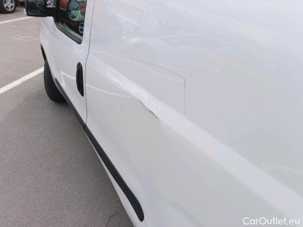  Fiat  Doblo FIAT Doblò Cargo/2015/4P/furgón derivado de turismo Cargo SX 1.3 Mjet 70 kW (95 CV) #2