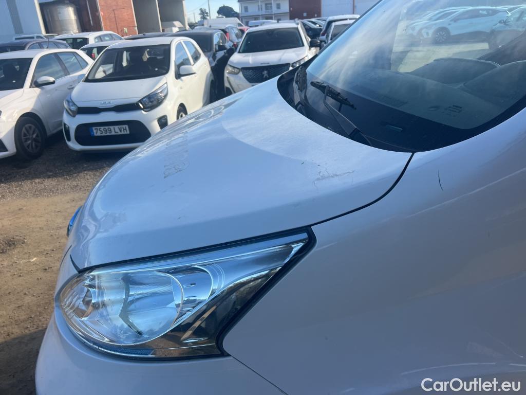  Nissan  NV200 NISSAN e- / 2009 / 5P / furgón Furgón 5p 40 kWh PROFESIONAL #26