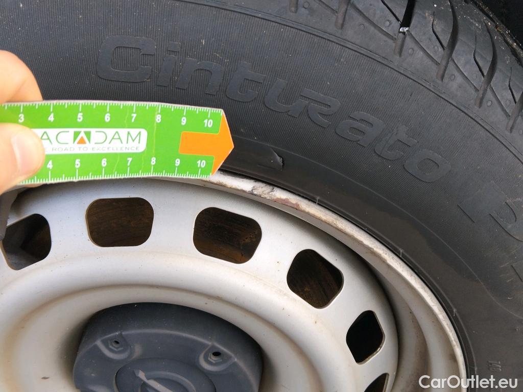  Opel  Combo OPEL  / 2018 / 3P / furgón derivado de turismo 1.5 TD 56kW (75CV) Express L H1 650kg #28