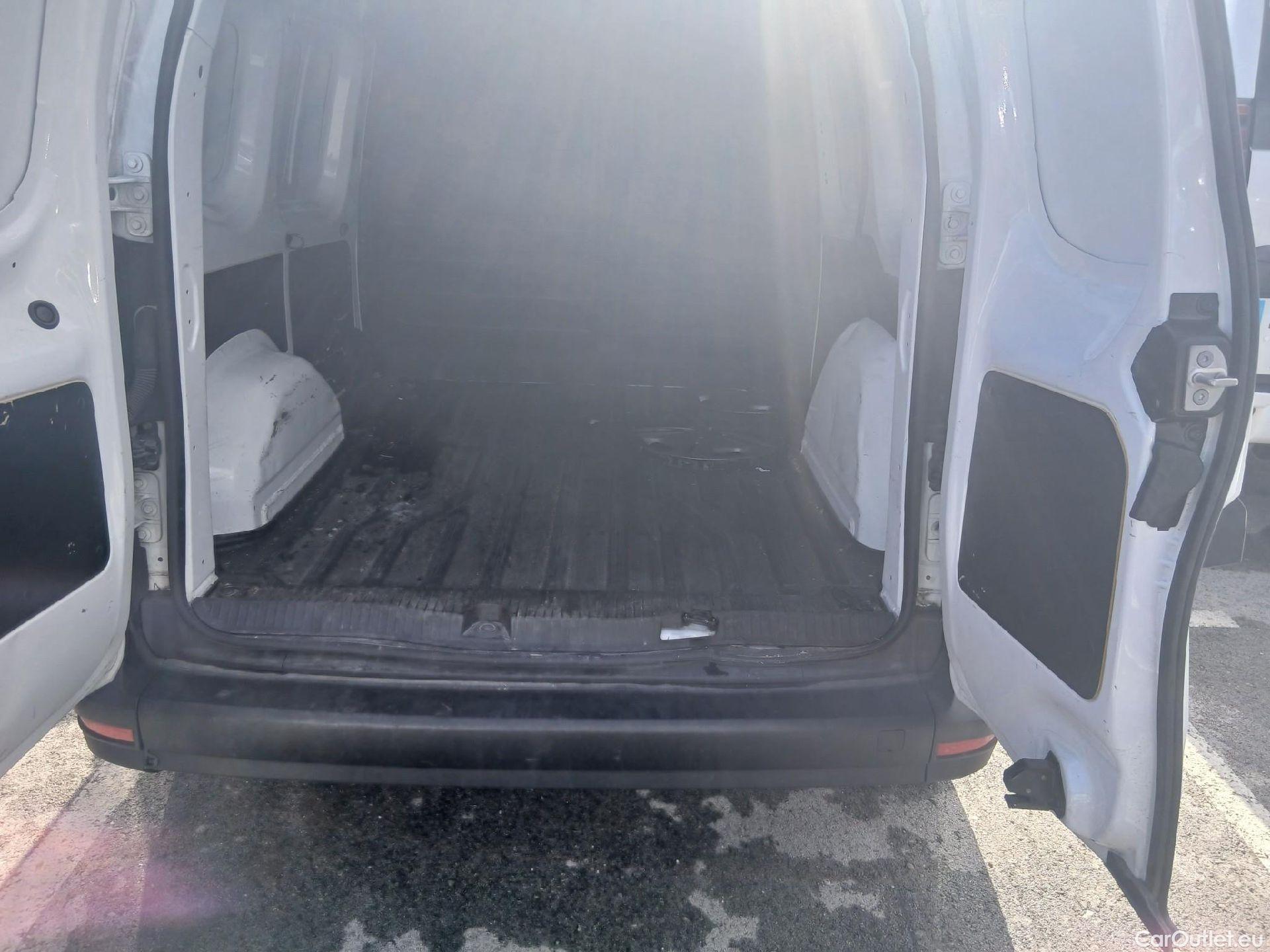  Mercedes  Citan MERCEDES-BENZ  / 2021 / 4P / furgón derivado de turismo 110 CDI 70kW Furgón Base Largo #4