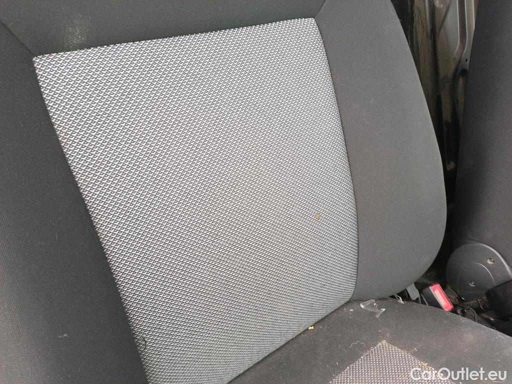  Fiat  Doblo FIAT Doblò Cargo/2015/3P/furgón derivado de turismo Cargo Base 1.6 Mjet 66kW (90CV) #15