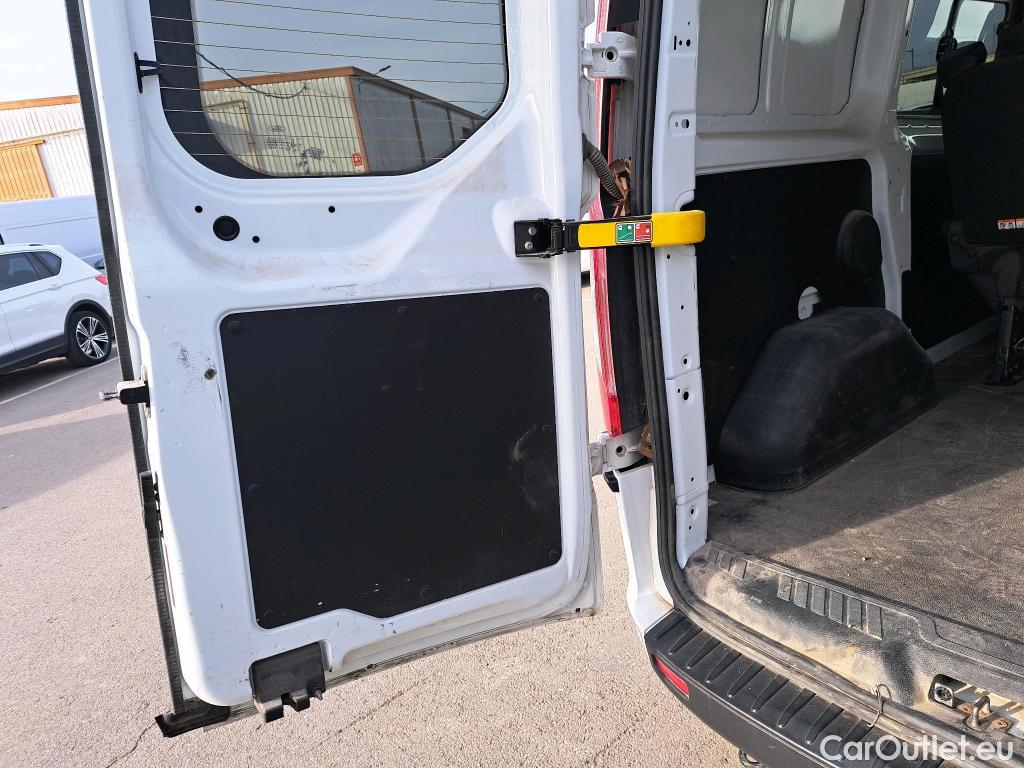  Ford  Transit  Custom Combi / Tourneo Custom 320 L1 Trend 2.0 Ecoblue 150CV MT6 E6d #49