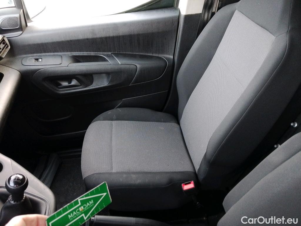  Opel  Combo OPEL  / 2018 / 3P / furgón derivado de turismo 1.6 TD S/S 74kW (100CV) Express L H1 650 #16