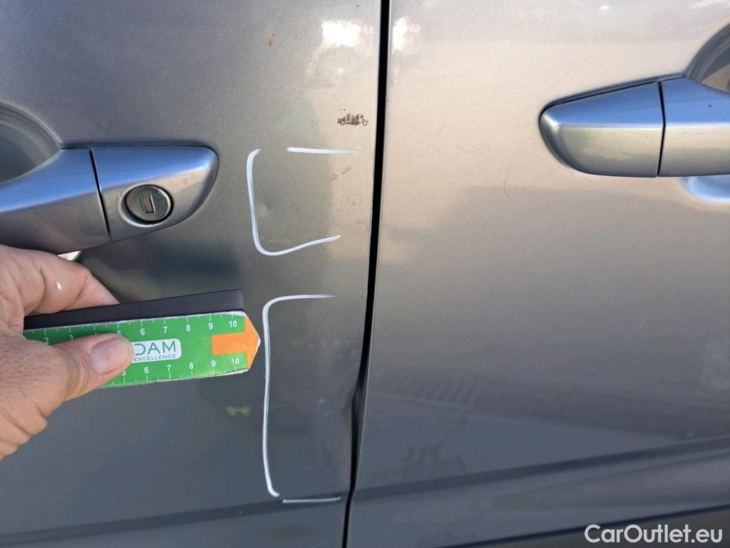  Opel  Combo OPEL  Life / 2018 / 5P / monovolumen compacto 1.5 TD 75kW (100CV) S/S Selective L (CX) #14