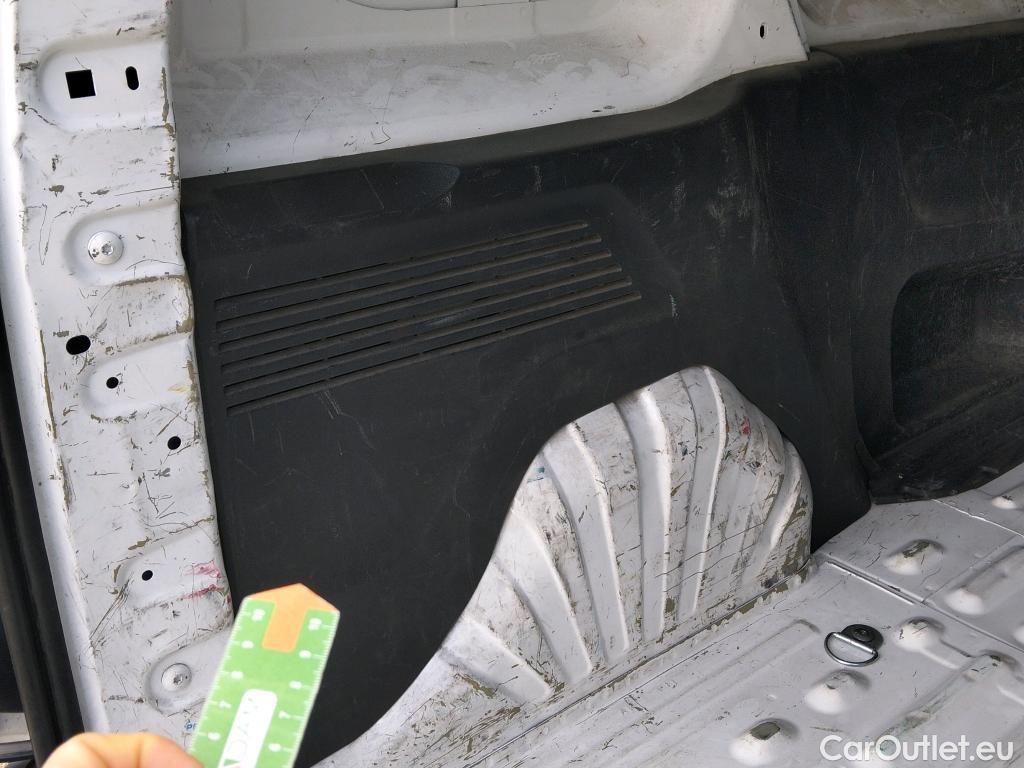  Opel  Combo OPEL  / 2018 / 3P / furgón derivado de turismo 1.5 TD 56kW (75CV) Express L H1 650kg #45