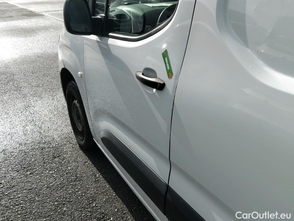  Opel  Combo OPEL  / 2018 / 3P / furgón derivado de turismo 1.5 TD 56kW (75CV) Express L H1 650kg #10