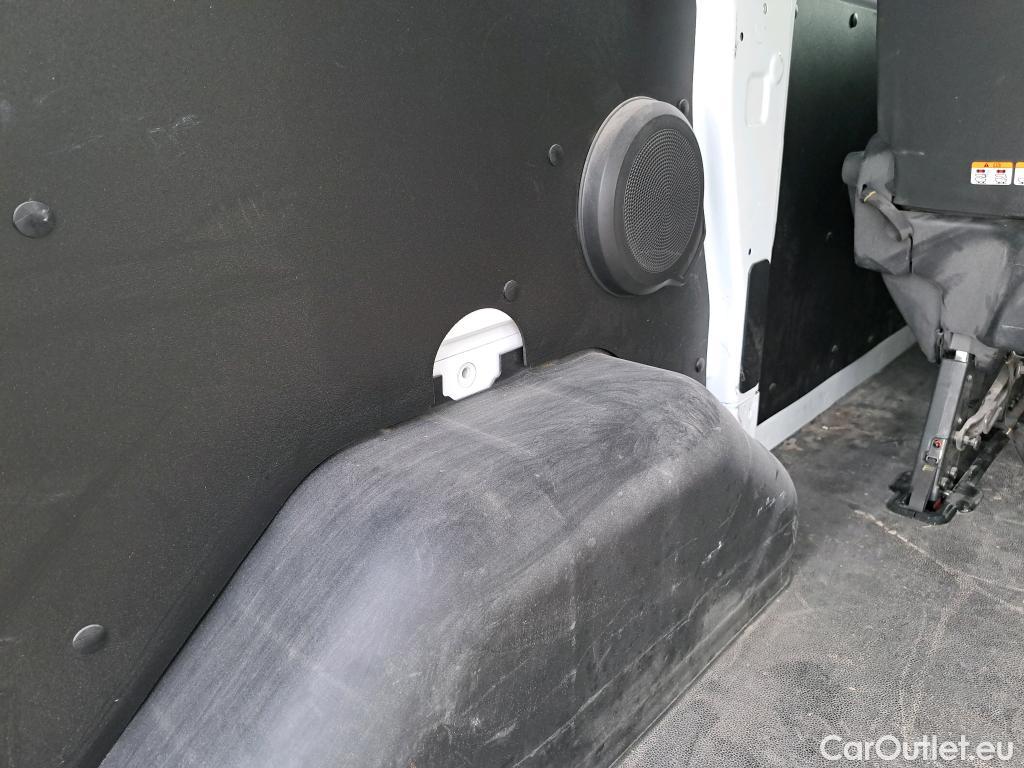  Ford  Transit  Custom Combi / Tourneo Custom 320 L1 Trend 2.0 Ecoblue 150CV MT6 E6d #45