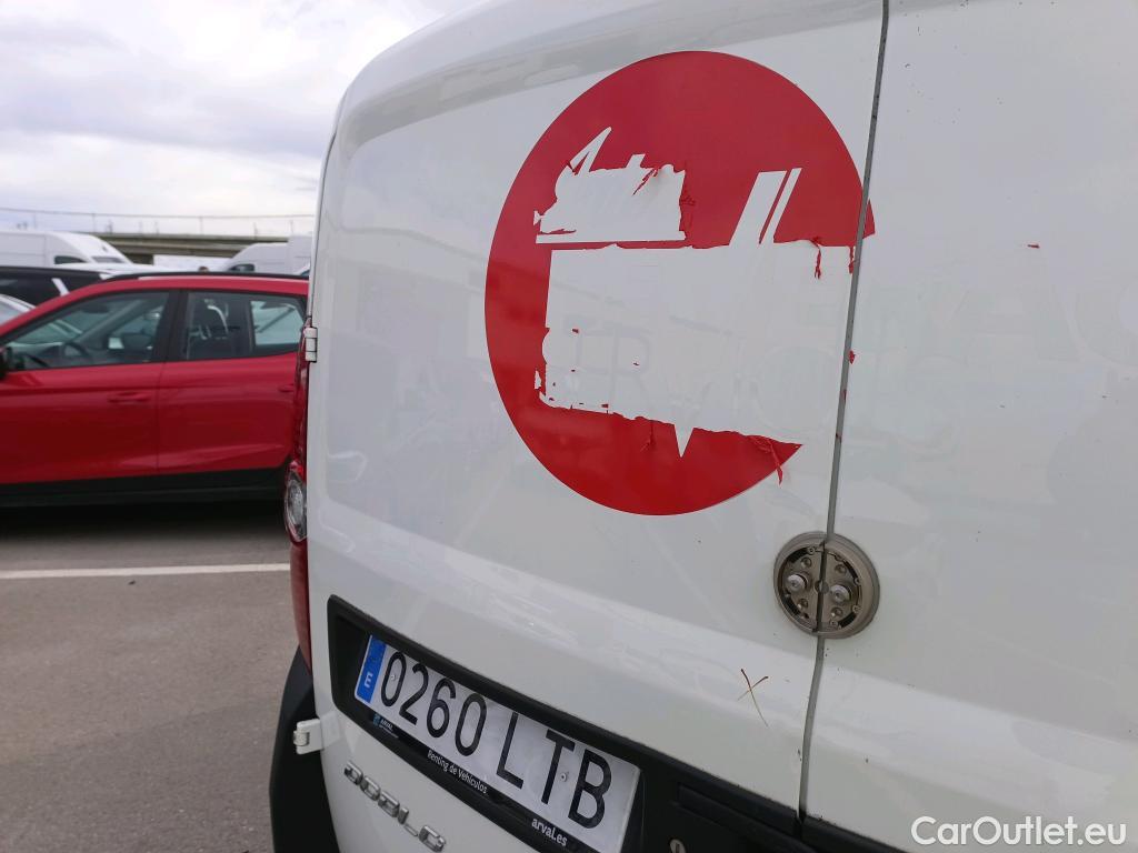  Fiat  Doblo FIAT Doblò Cargo/2015/4P/furgón derivado de turismo Cargo SX 1.3 Mjet 70 kW (95 CV) #5