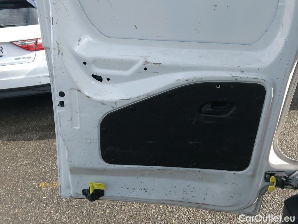  Opel  Combo OPEL  / 2018 / 3P / furgón derivado de turismo 1.5 TD 56kW (75CV) Express L H1 650kg #3