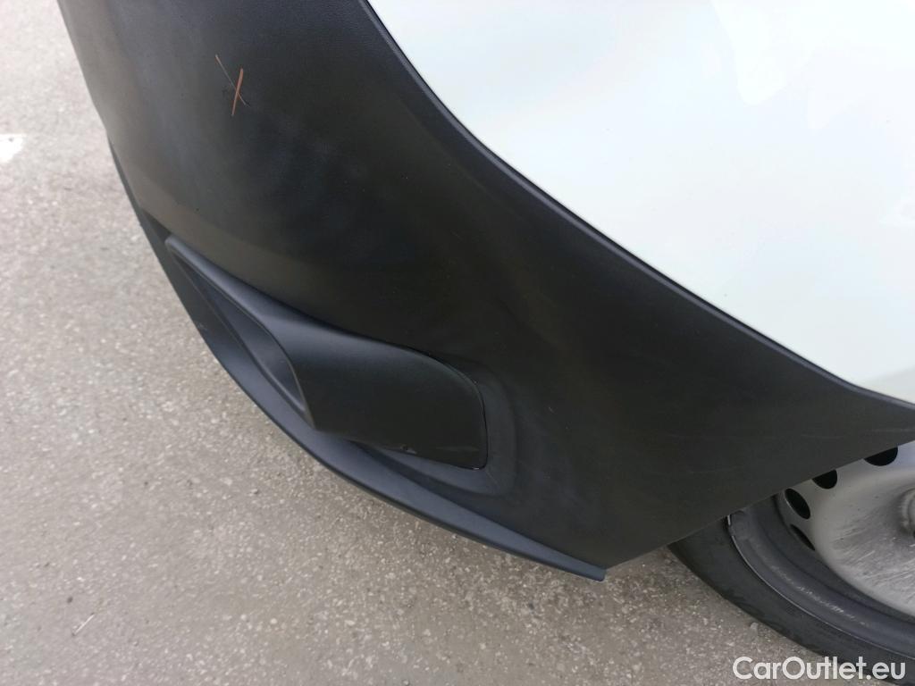  Fiat  Doblo FIAT Doblò Cargo/2015/3P/furgón derivado de turismo Cargo Base 1.6 Mjet 66kW (90CV) #14