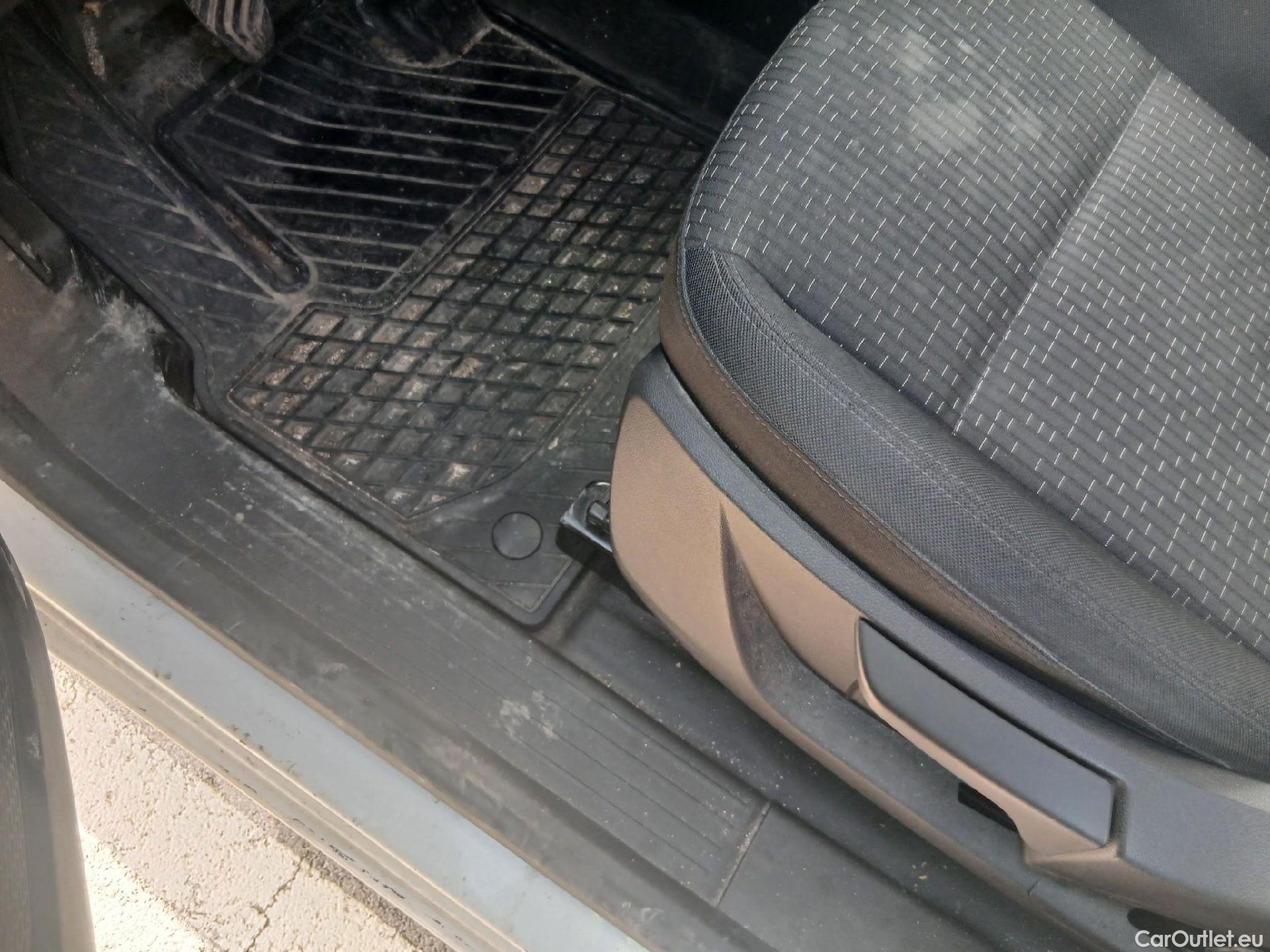  Mercedes  Citan MERCEDES-BENZ  / 2021 / 4P / furgón derivado de turismo 110 CDI 70kW Furgón Base Largo #9