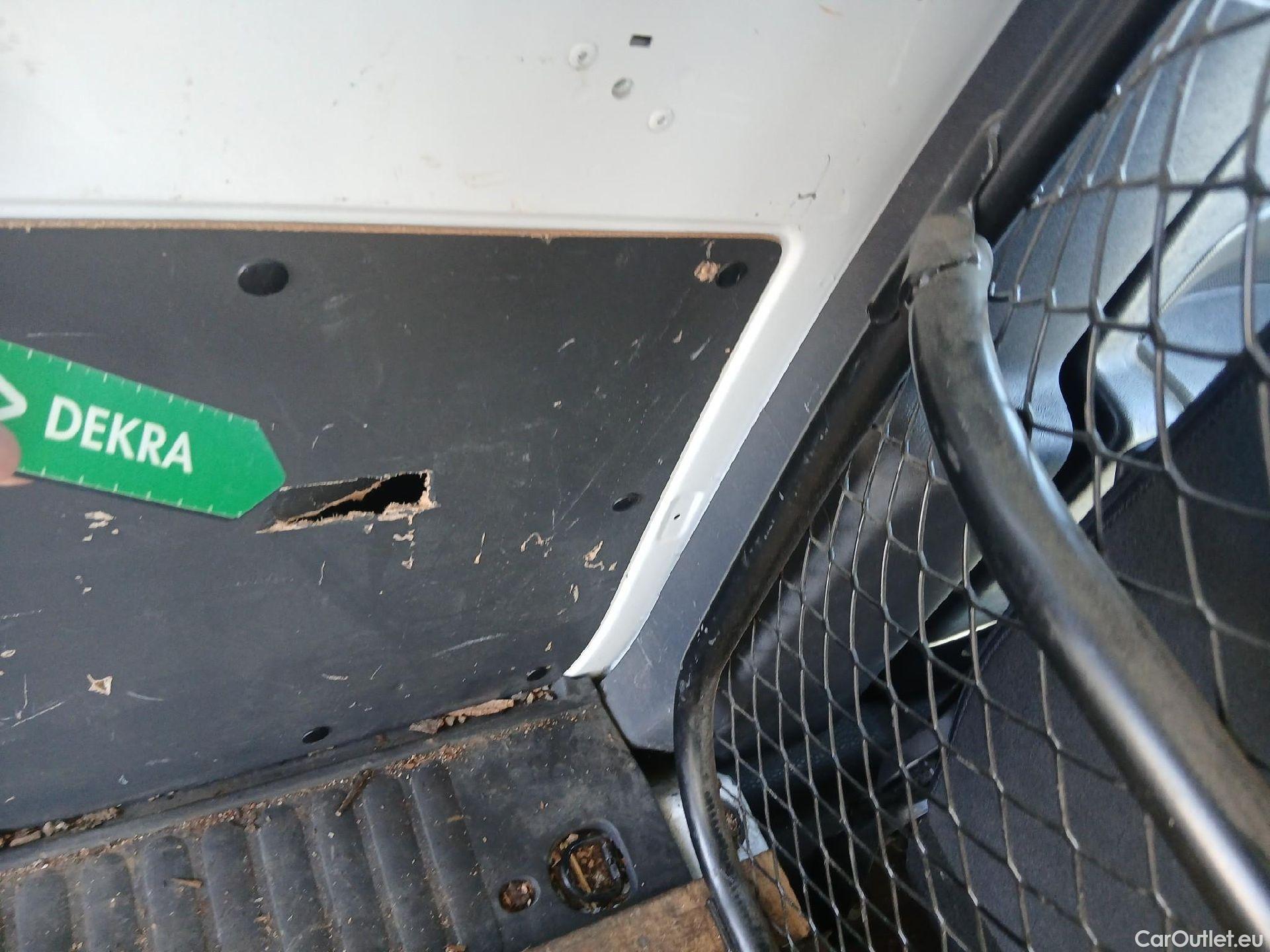  Mercedes  Citan MERCEDES-BENZ  / 2012 / 4P / furgón derivado de turismo 109 CDI Furgón Largo #9