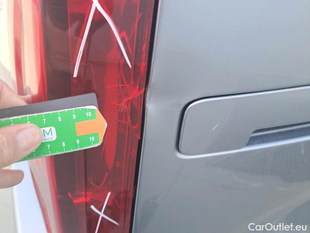  Opel  Combo OPEL  Life / 2018 / 5P / monovolumen compacto 1.5 TD 75kW (100CV) S/S Selective L (CX) #10