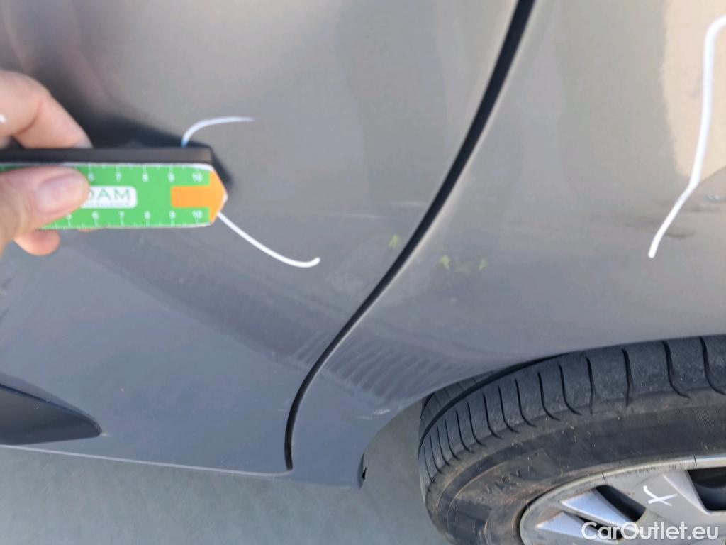  Opel  Combo OPEL  Life / 2018 / 5P / monovolumen compacto 1.5 TD 75kW (100CV) S/S Selective L (CX) #61