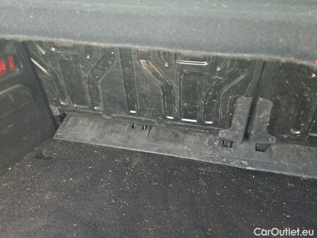  Opel  Combo OPEL  Life / 2018 / 5P / monovolumen compacto 1.5 TD 75kW (100CV) S/S Selective L (CX) #32