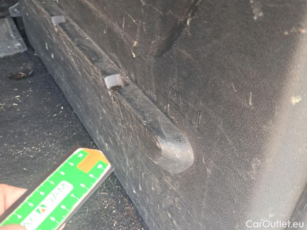  Opel  Combo OPEL  Life / 2018 / 5P / monovolumen compacto 1.5 TD 75kW (100CV) S/S Selective L (CX) #52