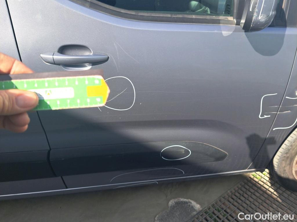  Opel  Combo OPEL  Life / 2018 / 5P / monovolumen compacto 1.5 TD 75kW (100CV) S/S Selective L (CX) #16