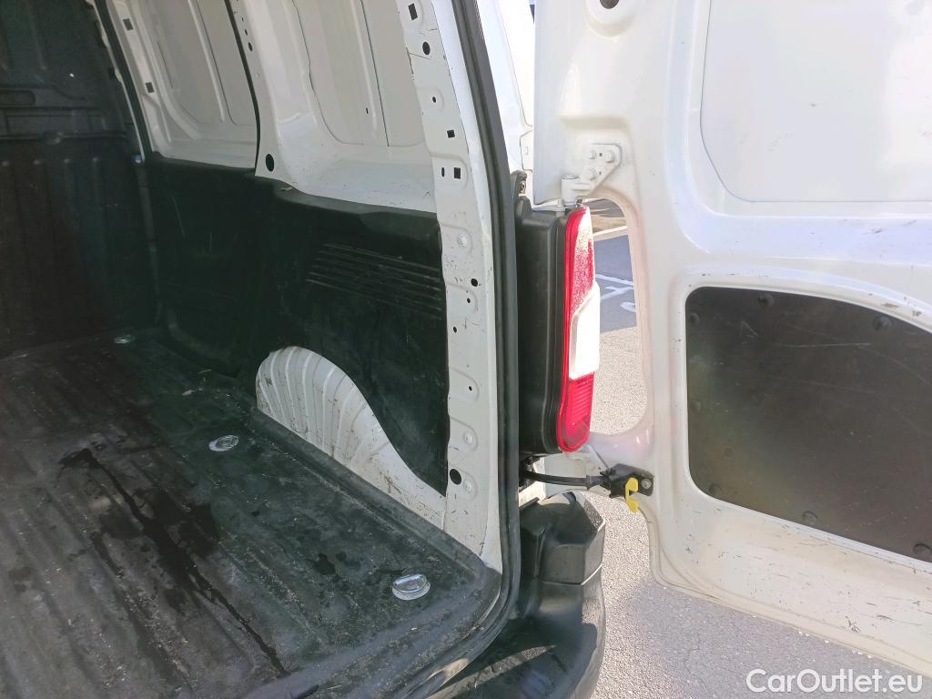  Peugeot  Partner PEUGEOT  / 2018 / 4P / furgón derivado de turismo Premium Standard 600kg BlueHDi 73kW (AC) #25