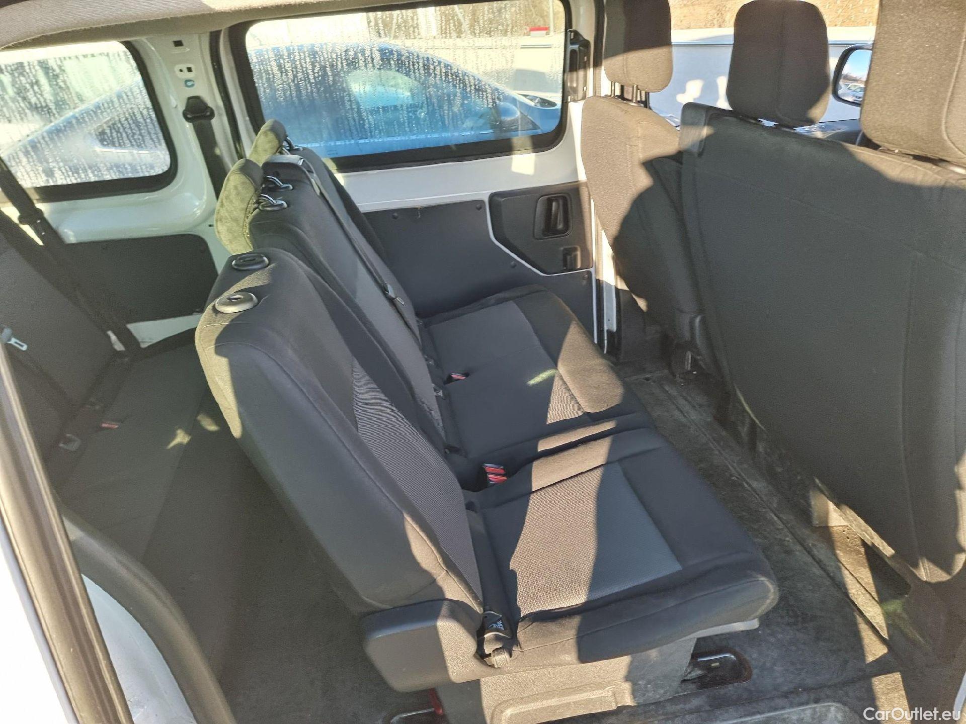  Peugeot  Expert PEUGEOT  / 2016 / 4P / combi Combi 1.6 BlueHDi 73KW (100CV) Standard #42