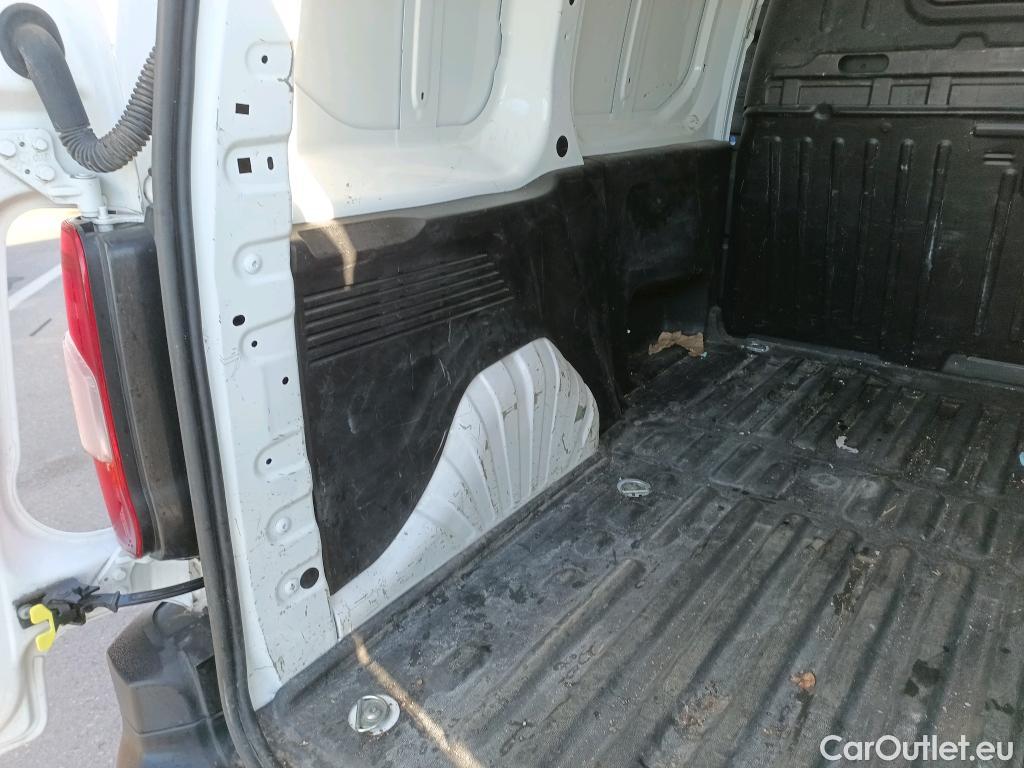  Peugeot  Partner PEUGEOT  / 2018 / 4P / furgón derivado de turismo Premium Standard 600kg BlueHDi 73kW (AC) #24