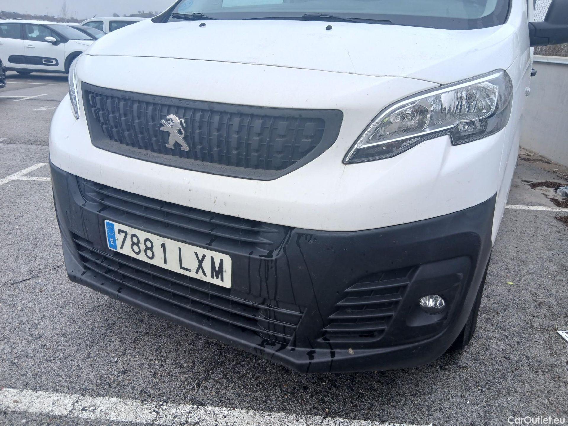  Peugeot  Expert PEUGEOT  / 2016 / 4P / furgón Furgón Premium 1.5 BlueHDi 120 Standard #13