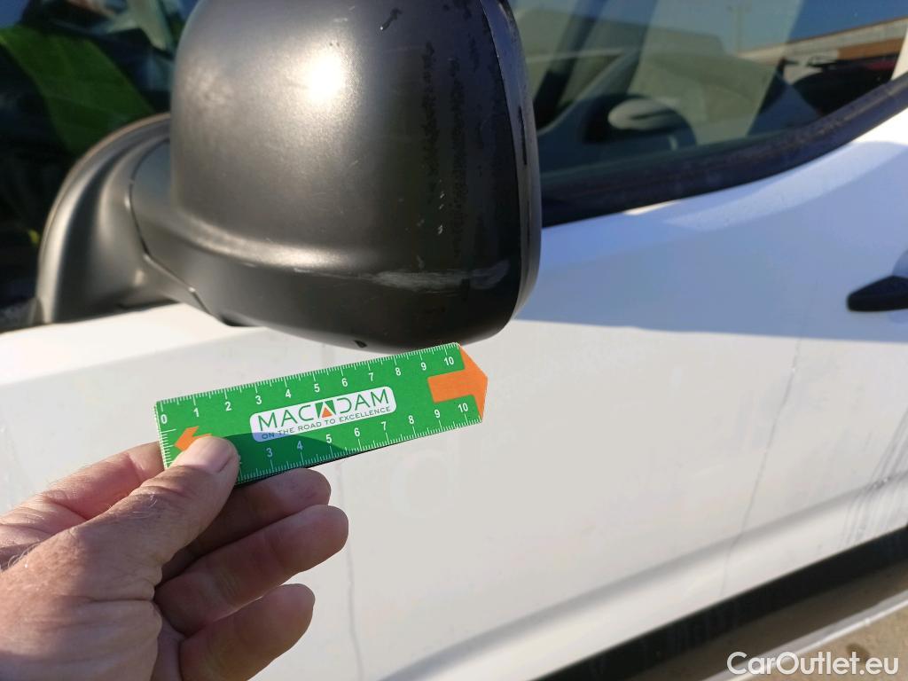  Peugeot  Partner PEUGEOT  / 2018 / 4P / furgón derivado de turismo Premium Standard 600kg BlueHDi 73kW (AC) #30