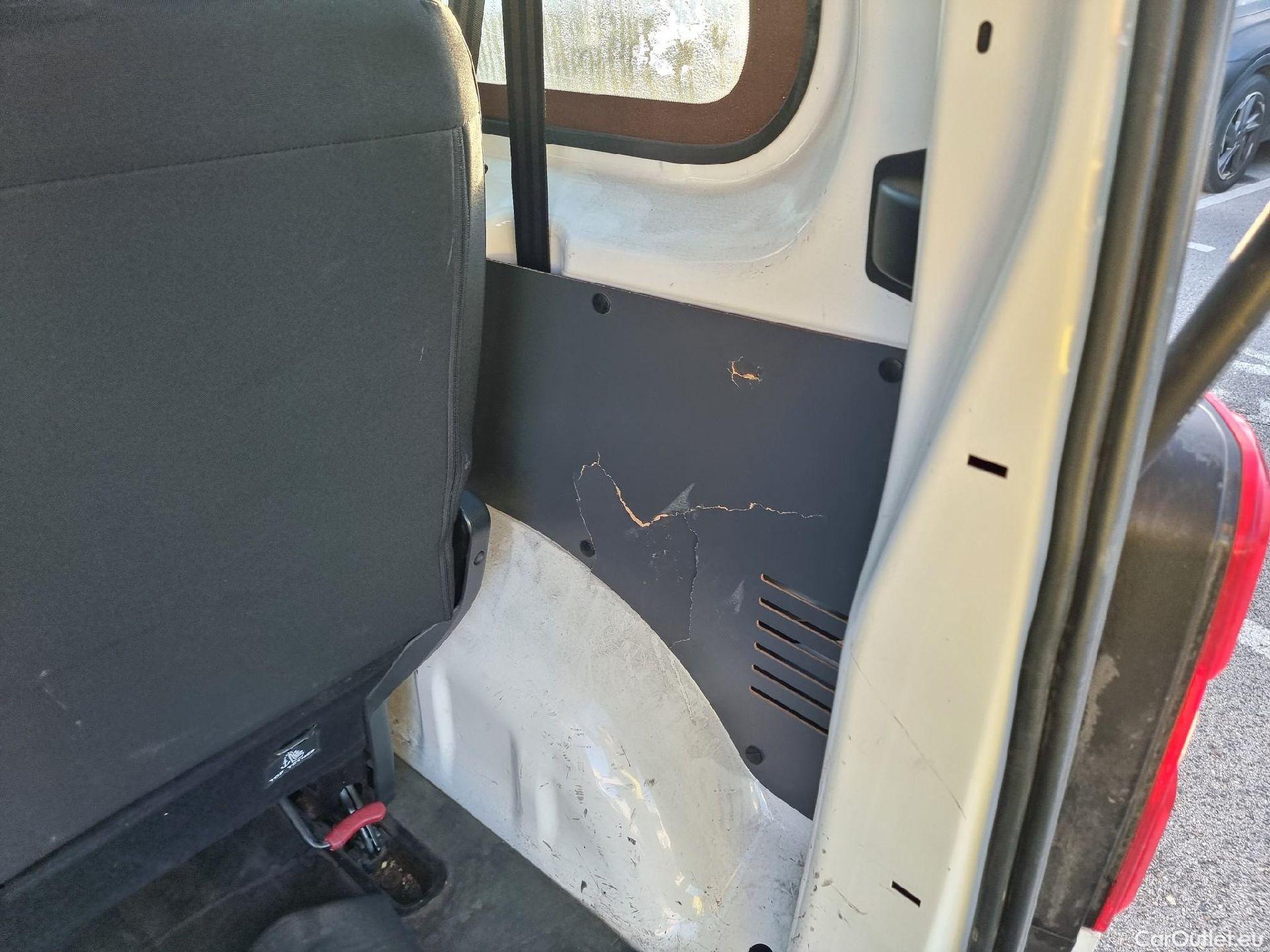  Peugeot  Expert PEUGEOT  / 2016 / 4P / combi Combi 1.6 BlueHDi 73KW (100CV) Standard #9