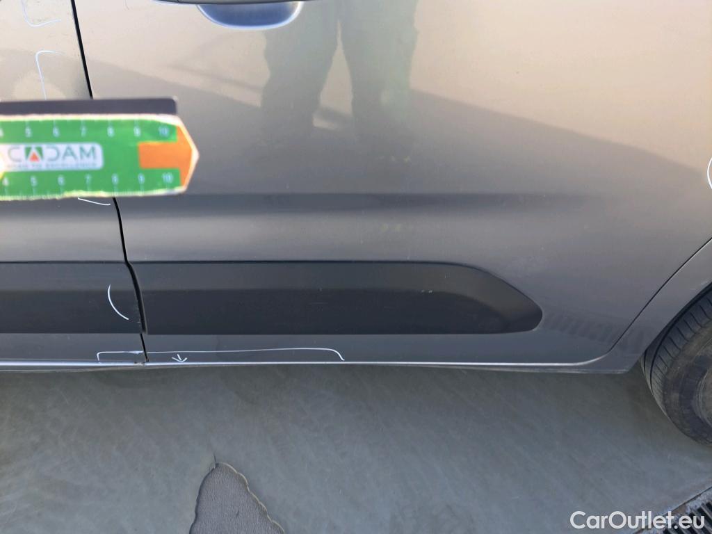  Opel  Combo OPEL  Life / 2018 / 5P / monovolumen compacto 1.5 TD 75kW (100CV) S/S Selective L (CX) #98