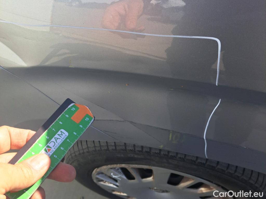  Opel  Combo OPEL  Life / 2018 / 5P / monovolumen compacto 1.5 TD 75kW (100CV) S/S Selective L (CX) #27