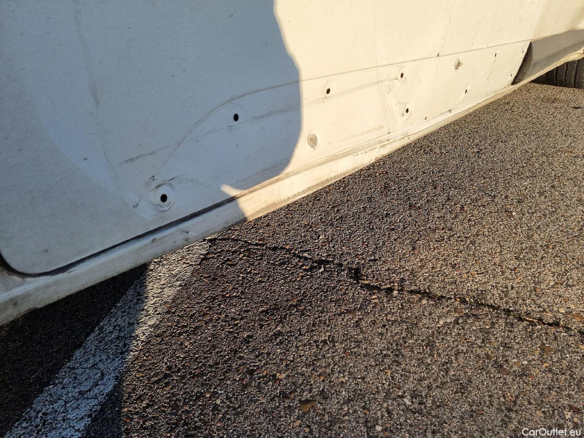  Peugeot  Expert PEUGEOT  / 2016 / 4P / combi Combi 1.6 BlueHDi 73KW (100CV) Standard #33