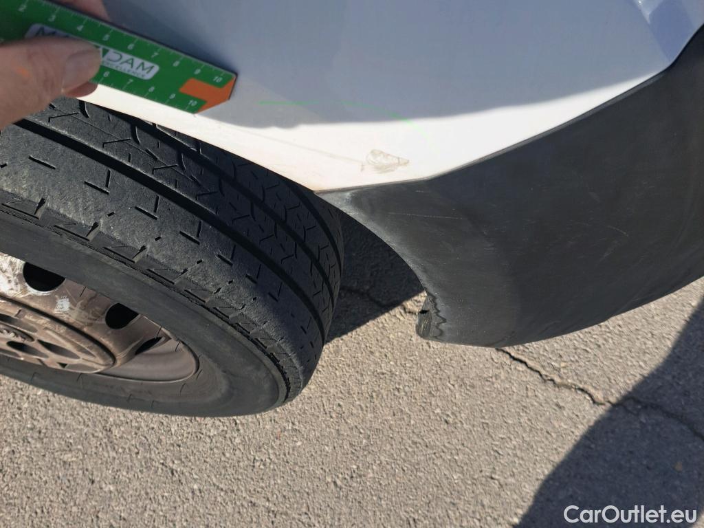  Peugeot  Boxer PEUGEOT  / 2014 / 4P / furgón 335 L2 H2 BHDI 103kW (140CV) S&S 6 V. M #43